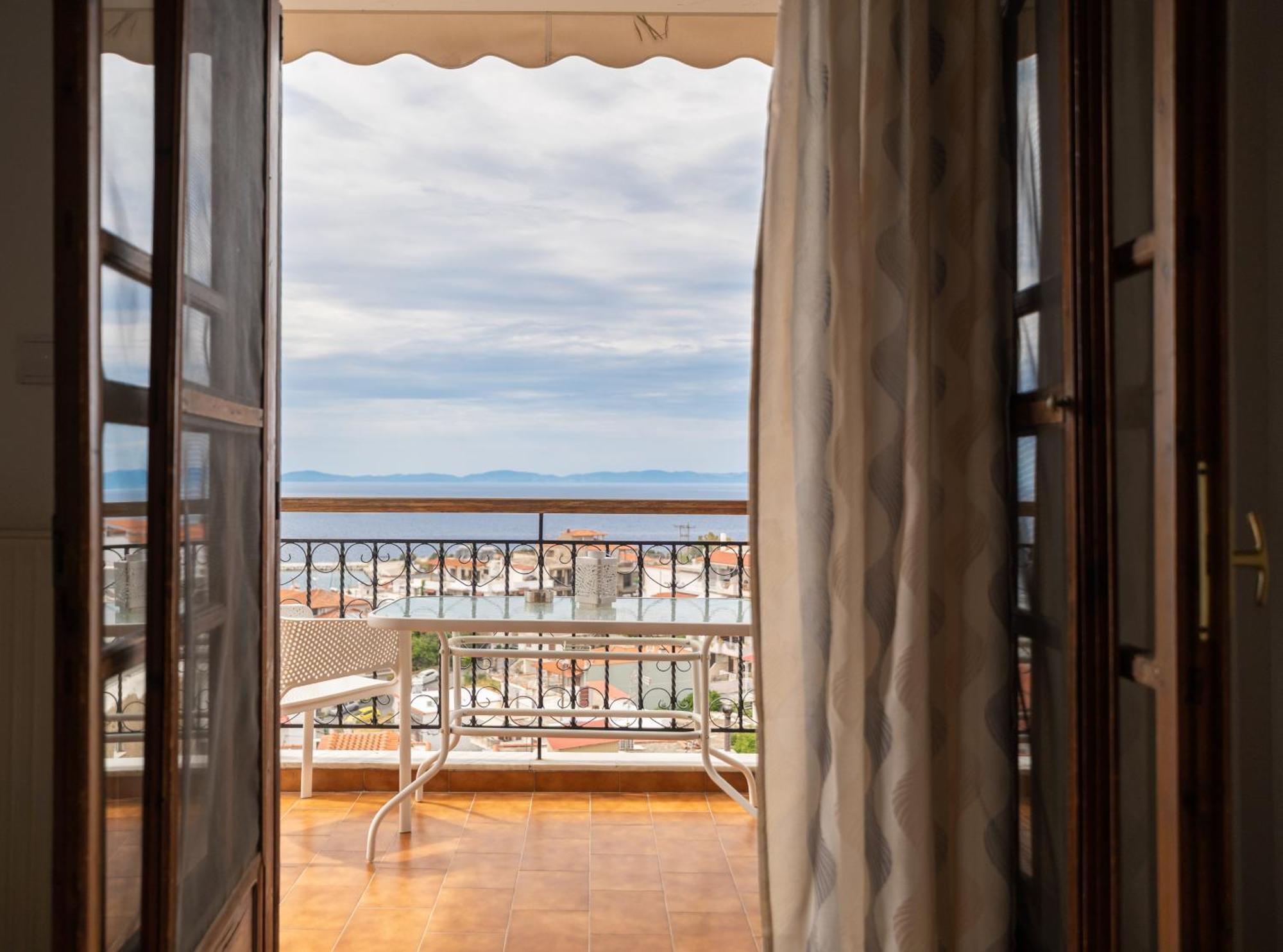 House Mistral Apartman Néosz Marmarász Kültér fotó